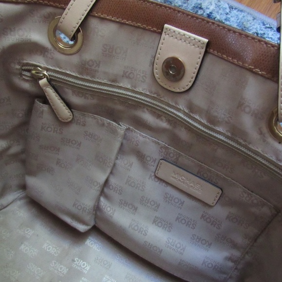 Michael Kors Jet Set Tote Bag Brown Tan Leather Adjustable Straps Classic Flaws - Picture 13 of 14